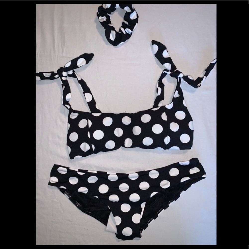 Quintsoul Polka Dot Swim Set With Scrunchie!